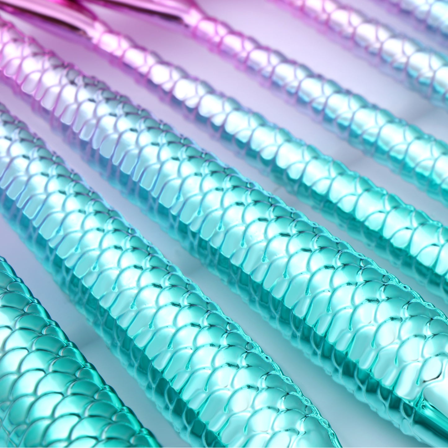 Mermaid-Inspired Makeup Brushes for a Mesmerizing Beauty Experience