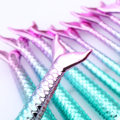 Mermaid-Inspired Makeup Brushes for a Mesmerizing Beauty Experience